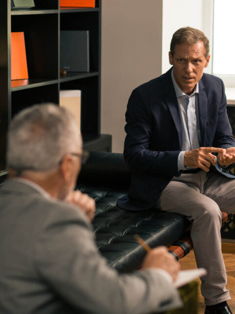 Управлінські консультації у критичних ситуаціях | IN-Person Corporate
